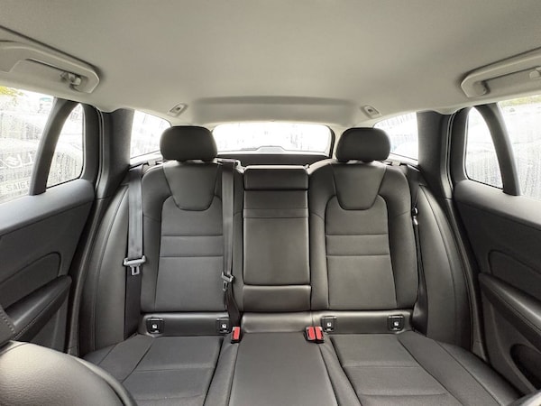 Used Volvo V60 2019 for sale - 76266712: Photo 10