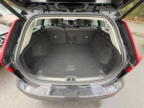 Used Volvo V60 2019 for sale - 76266712: Photo 11