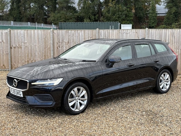Used Volvo V60 2019 for sale - 76266712: Photo 1