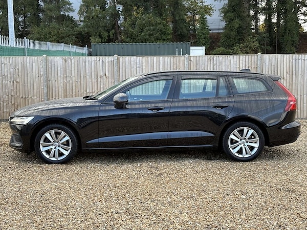Used Volvo V60 2019 for sale - 76266712: Photo 2
