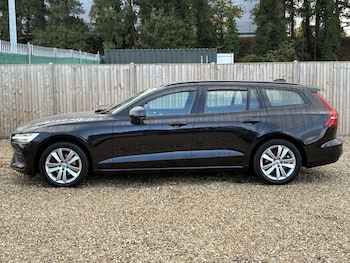 Used Volvo V60 2019 for sale - 76266712: Photo 2