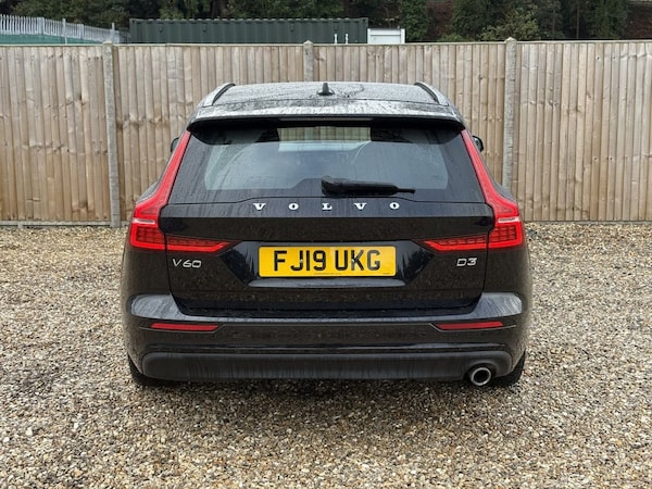 Used Volvo V60 2019 for sale - 76266712: Photo 4