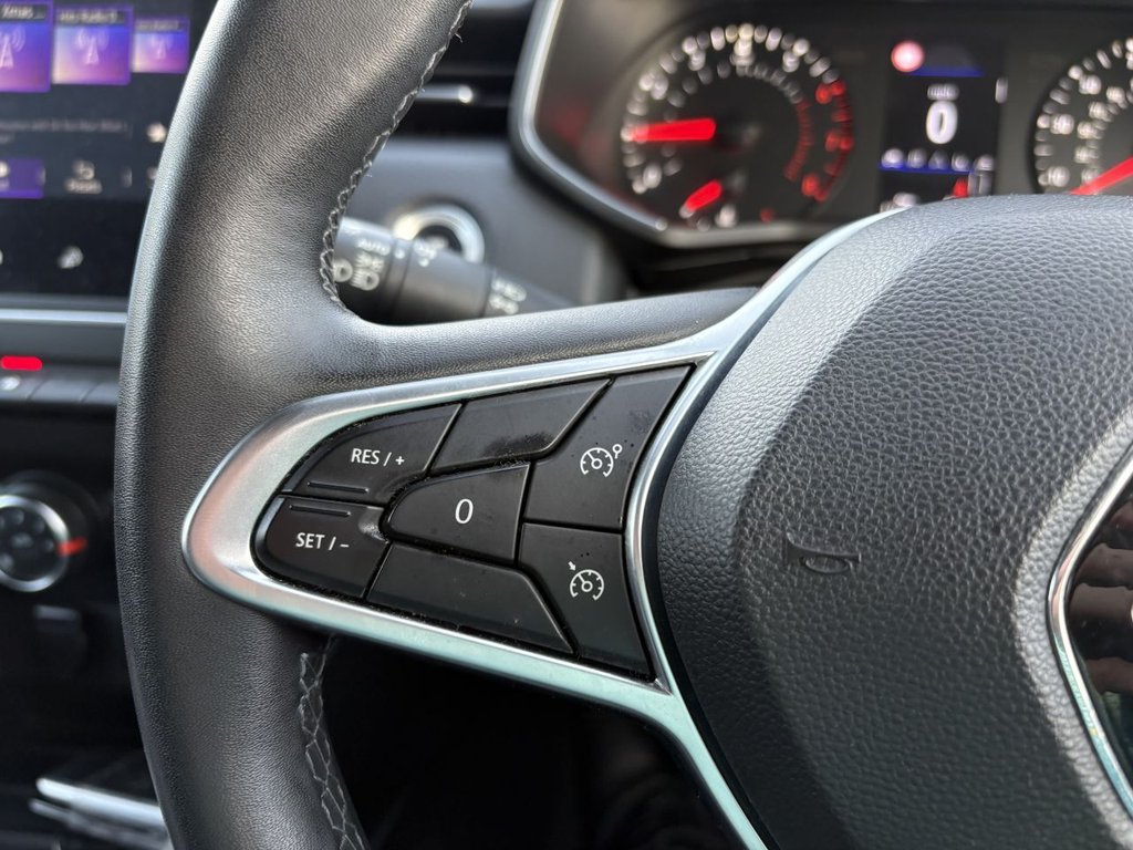 Used Renault Clio 2020 for sale - 76901028: Photo 16