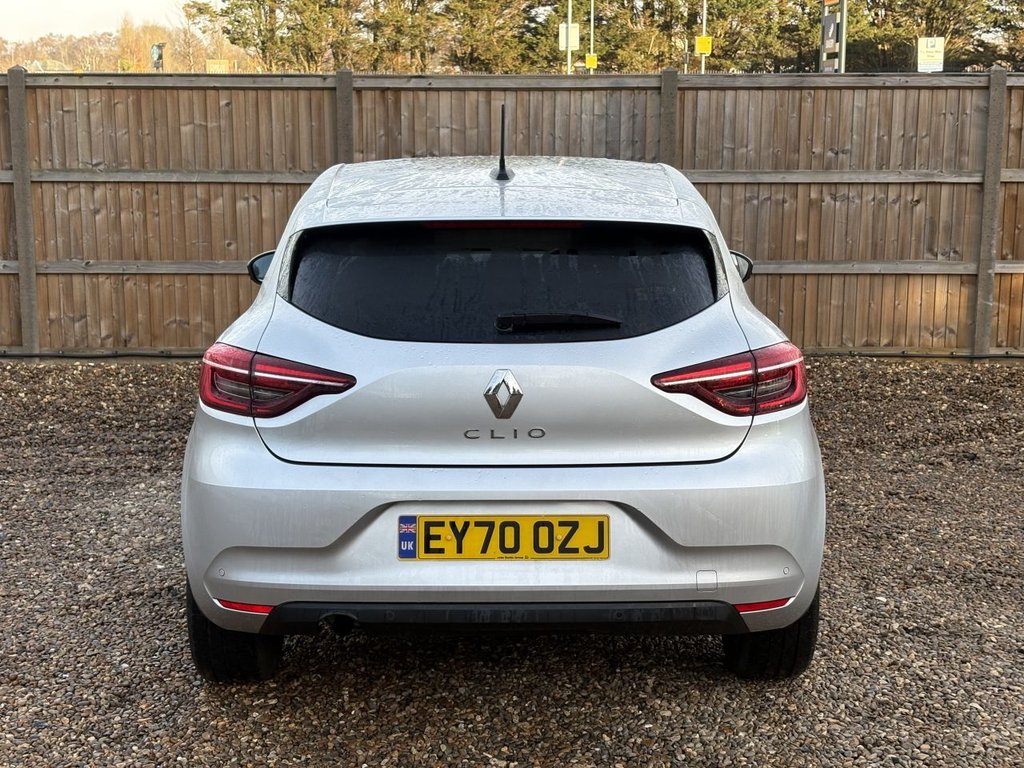 Used Renault Clio 2020 for sale - 76901028: Photo 4