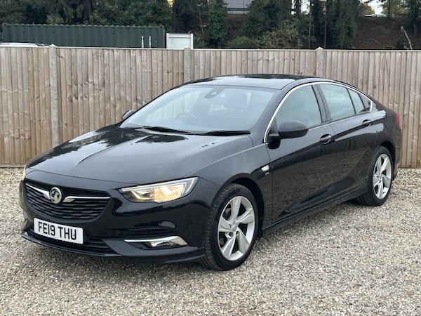 Used Vauxhall Insignia 2019 for sale - 76303453: Photo 1
