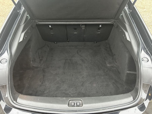 Used Vauxhall Insignia 2019 for sale - 76303453: Photo 9