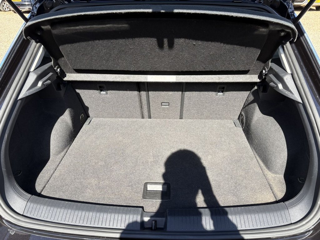 Used Volkswagen T-Roc 2020 for sale - 76256209: Photo 9