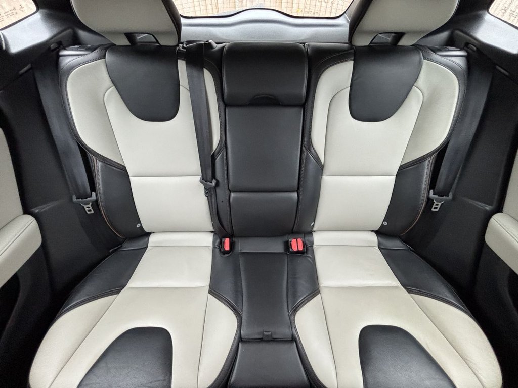 Used Volvo V40 2016 for sale - 76163024: Photo 10