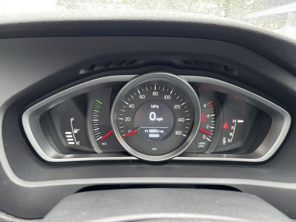 Used Volvo V40 2016 for sale - 76163024: Photo 12