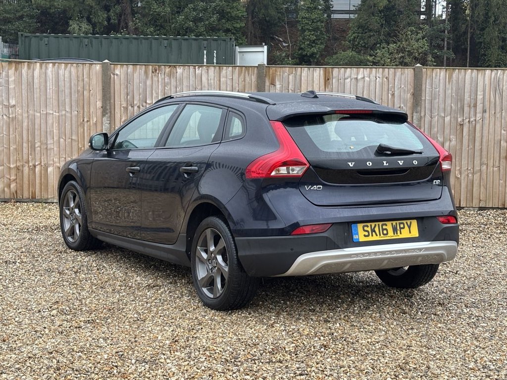 Used Volvo V40 2016 for sale - 76163024: Photo 3