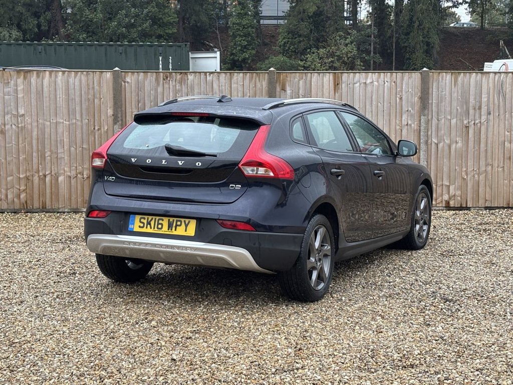 Used Volvo V40 2016 for sale - 76163024: Photo 5