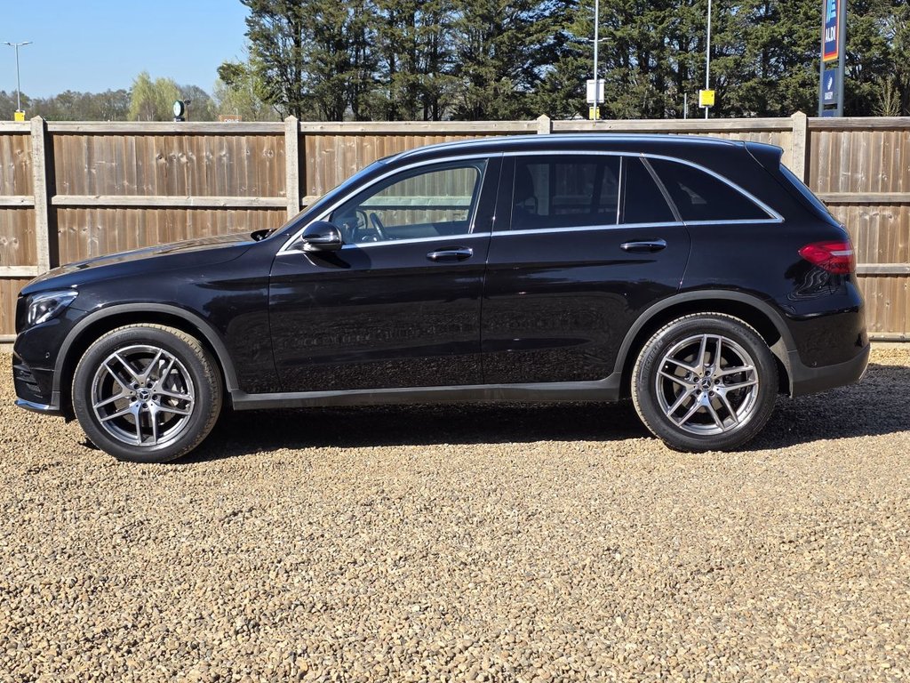 Used Mercedes-Benz GLC 2018 for sale - 78153507: Photo 2