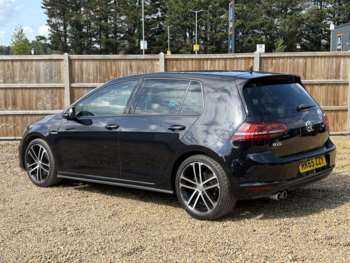 Used Volkswagen Golf 2015 for sale - 75456390: Photo