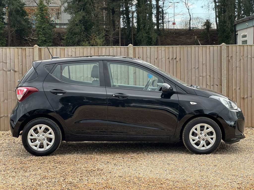 Used Hyundai i10 2018 for sale - 78082213: Photo 6