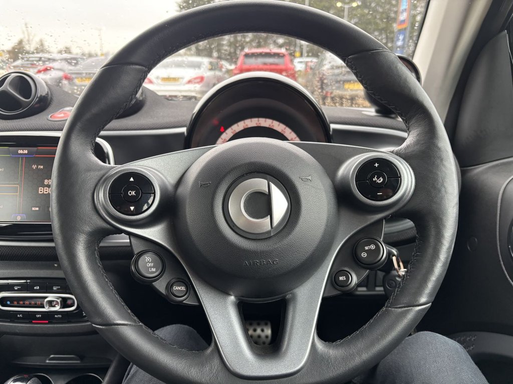 Used smart fortwo 2021 for sale - 77792430: Photo 11