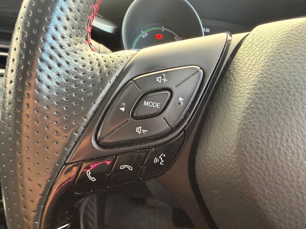 Used Toyota C-HR 2022 for sale - 76604564: Photo 15