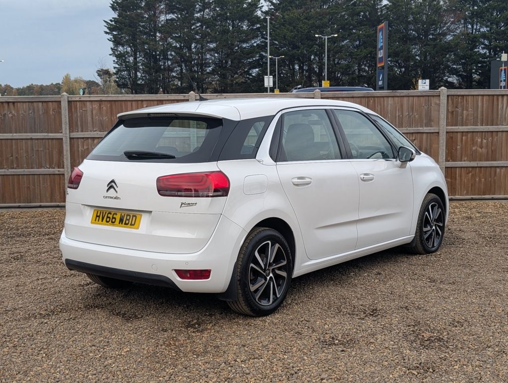 Used Citroen C4 Picasso 2016 for sale - 76496206: Photo 5