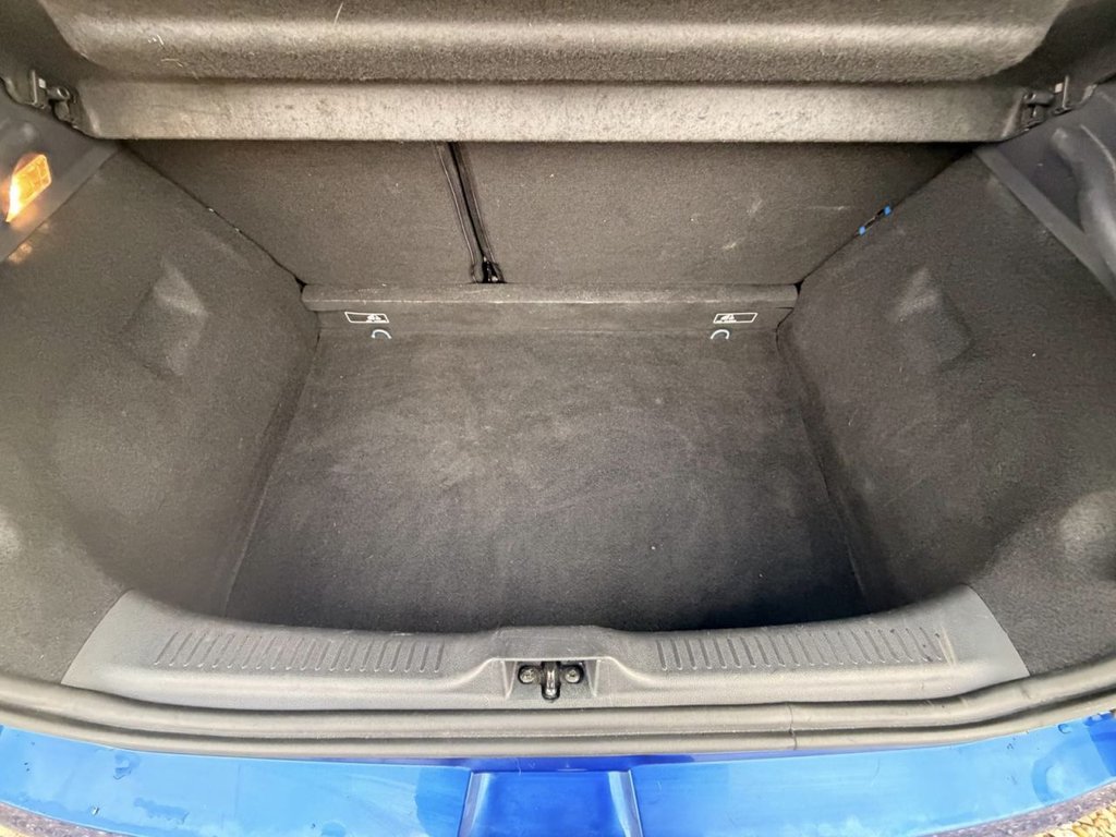 Used Renault Clio 2017 for sale - 77133105: Photo 11