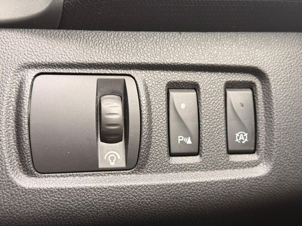 Used Renault Clio 2017 for sale - 77133105: Photo 13