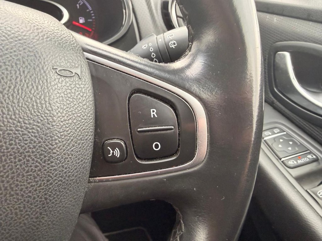 Used Renault Clio 2017 for sale - 77133105: Photo 14