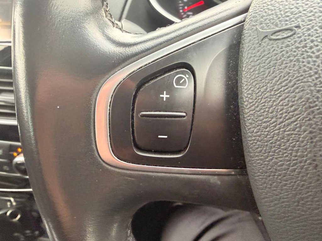 Used Renault Clio 2017 for sale - 77133105: Photo 15