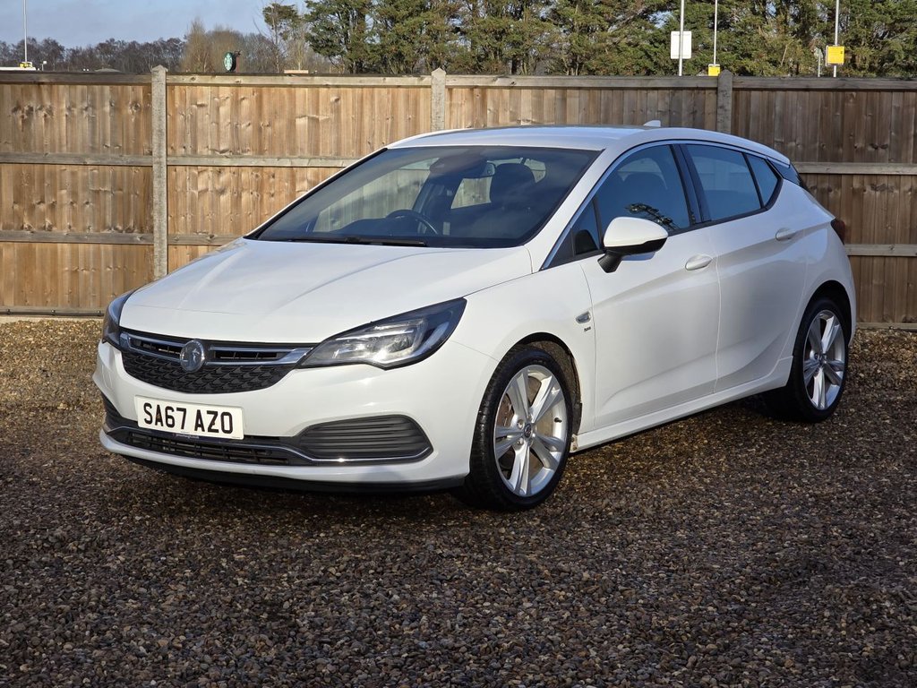 Used Vauxhall Astra 2017 for sale - 76900702: Photo 1