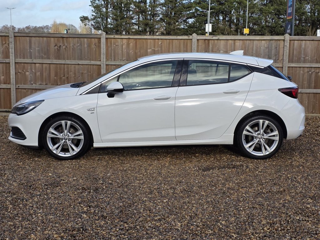Used Vauxhall Astra 2017 for sale - 76900702: Photo 2
