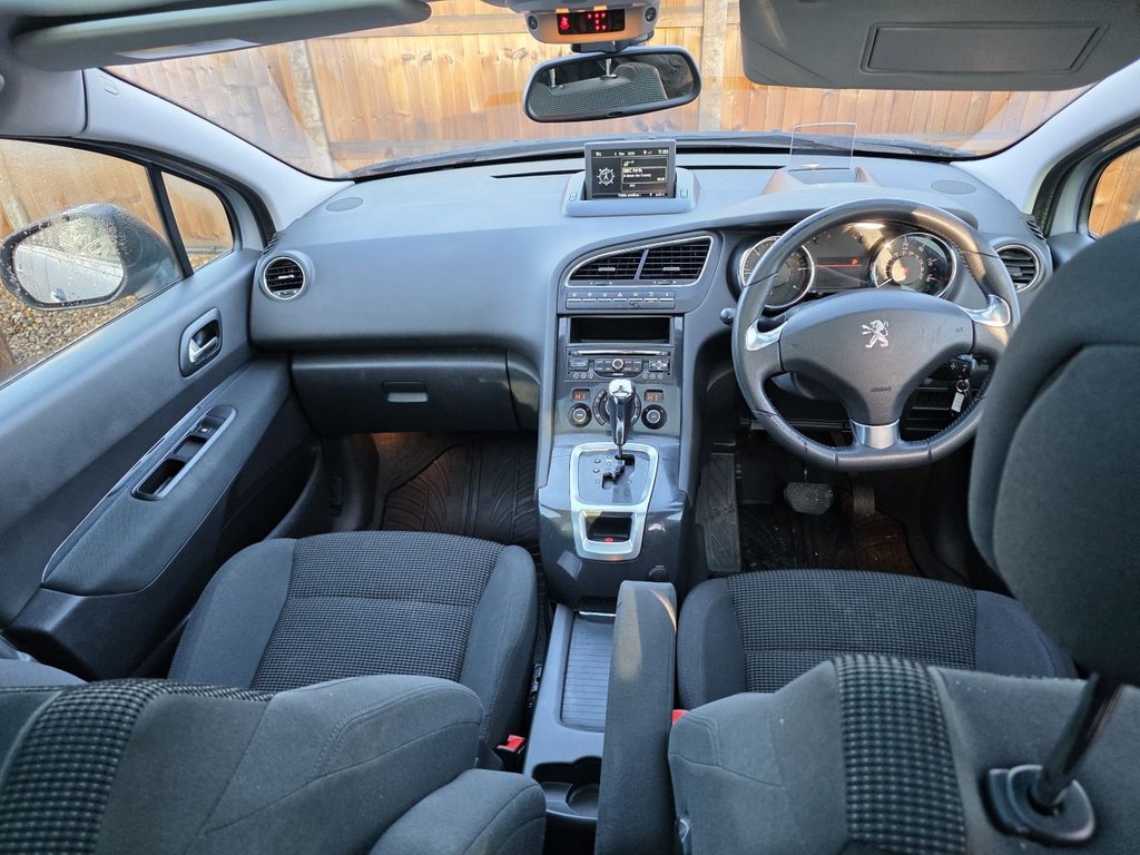 Used Peugeot 5008 2015 for sale - 76783559: Photo 13