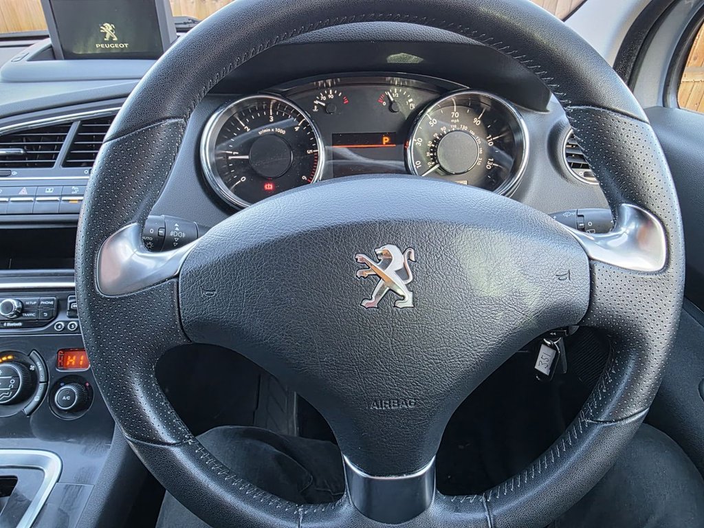 Used Peugeot 5008 2015 for sale - 76783559: Photo 15