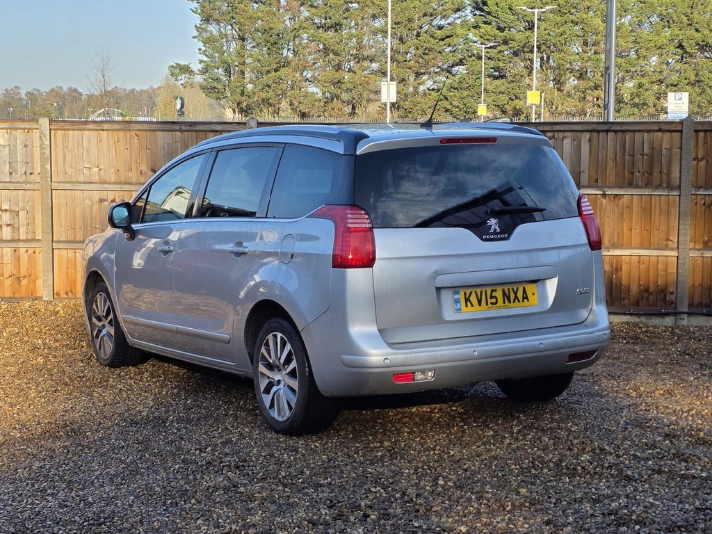 Used Peugeot 5008 2015 for sale - 76783559: Photo 3