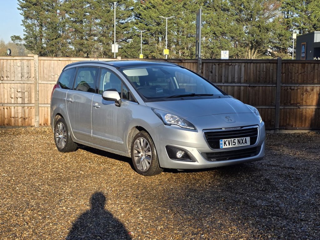 Used Peugeot 5008 2015 for sale - 76783559: Photo 8