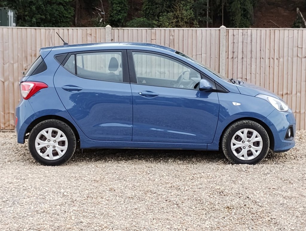 Used Hyundai i10 2015 for sale - 76132329: Photo 6