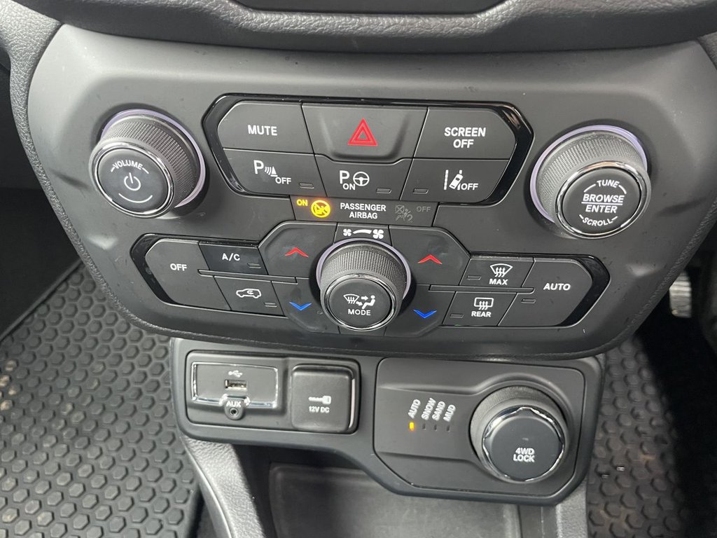 Used Jeep Renegade 2020 for sale - 77165940: Photo 22