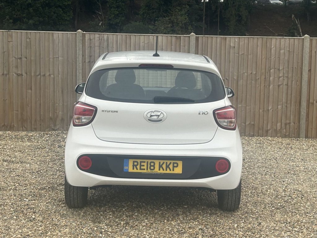 Used Hyundai i10 2018 for sale - 76009807: Photo 2