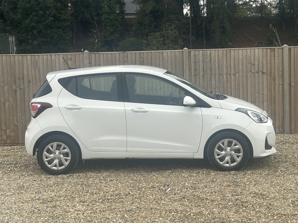 Used Hyundai i10 2018 for sale - 76009807: Photo 6
