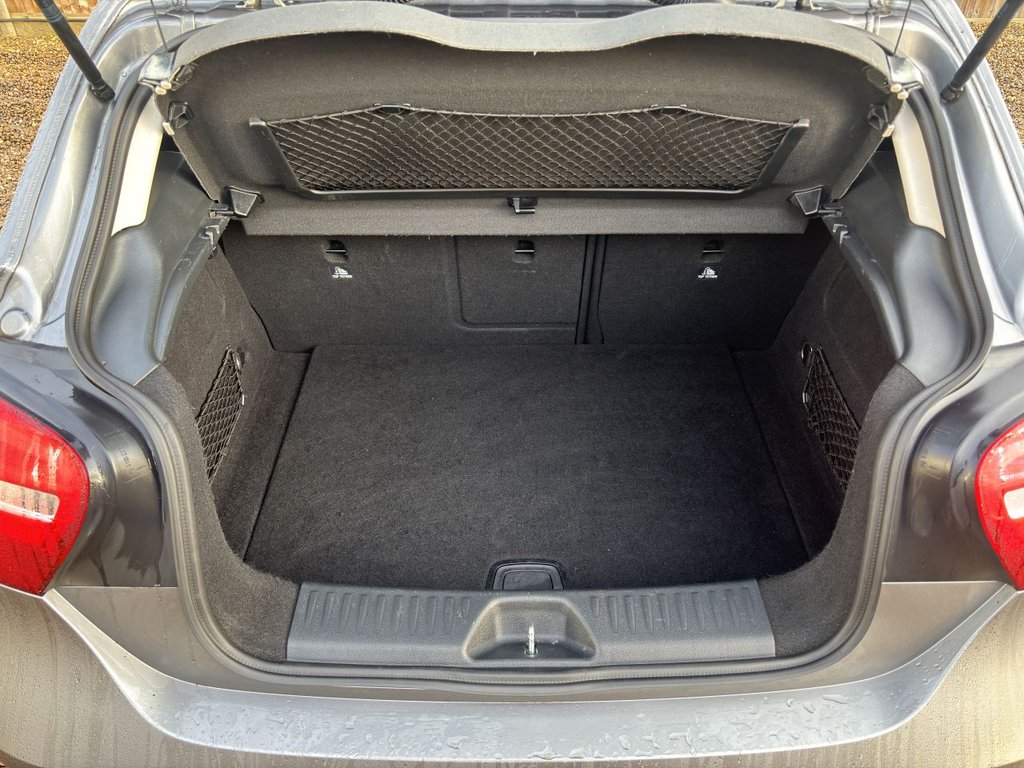 Used Mercedes-Benz A-Class 2015 for sale - 77703670: Photo 9