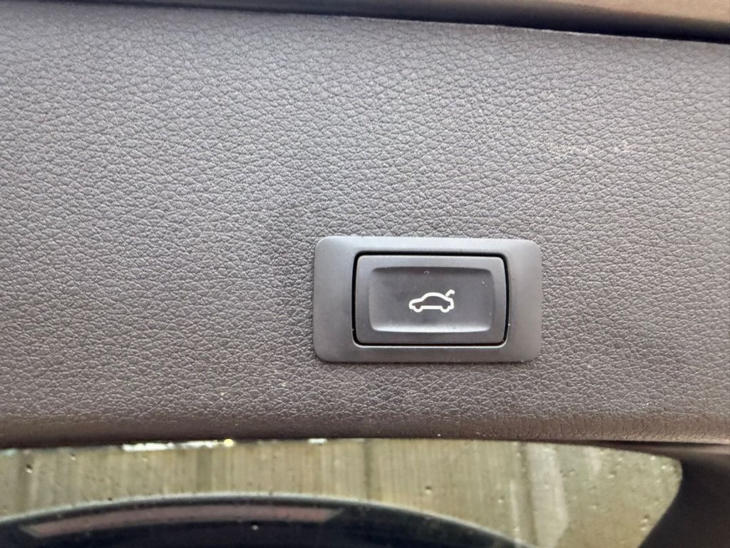 Used Audi e-tron 2020 for sale - 77436473: Photo 12