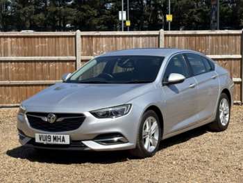 2019 (19) - 1.6 Turbo D [136] Tech Line Nav 5dr