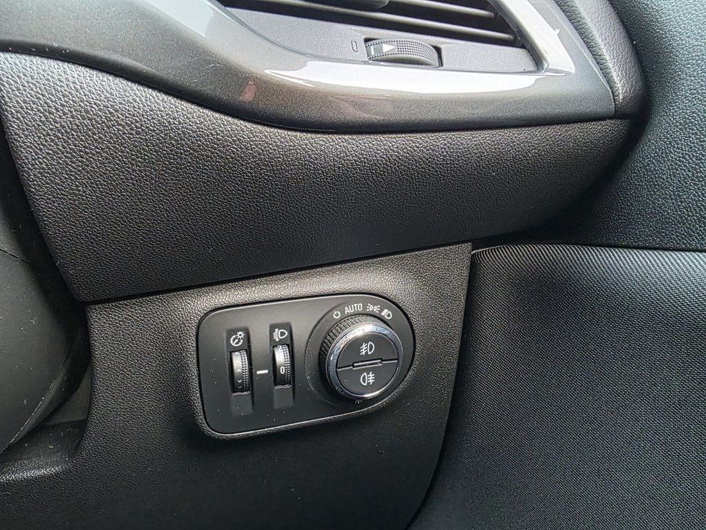 Used Vauxhall Corsa 2017 for sale - 77904711: Photo 15