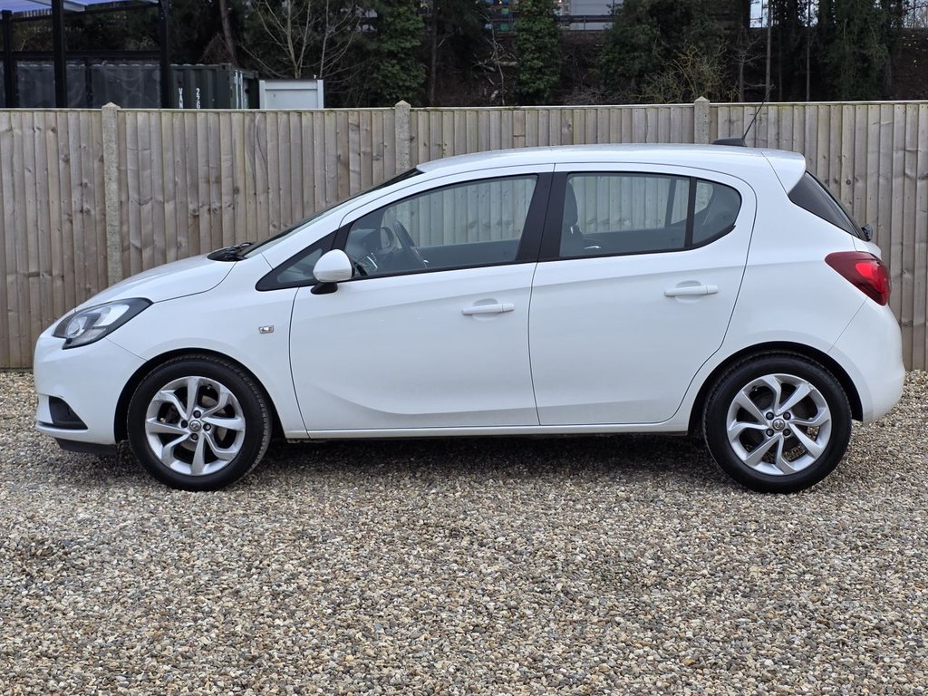 Used Vauxhall Corsa 2017 for sale - 77904711: Photo 2