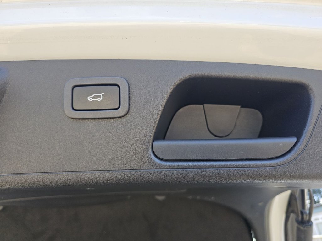 Used Jaguar E-Pace 2018 for sale - 78029804: Photo 12