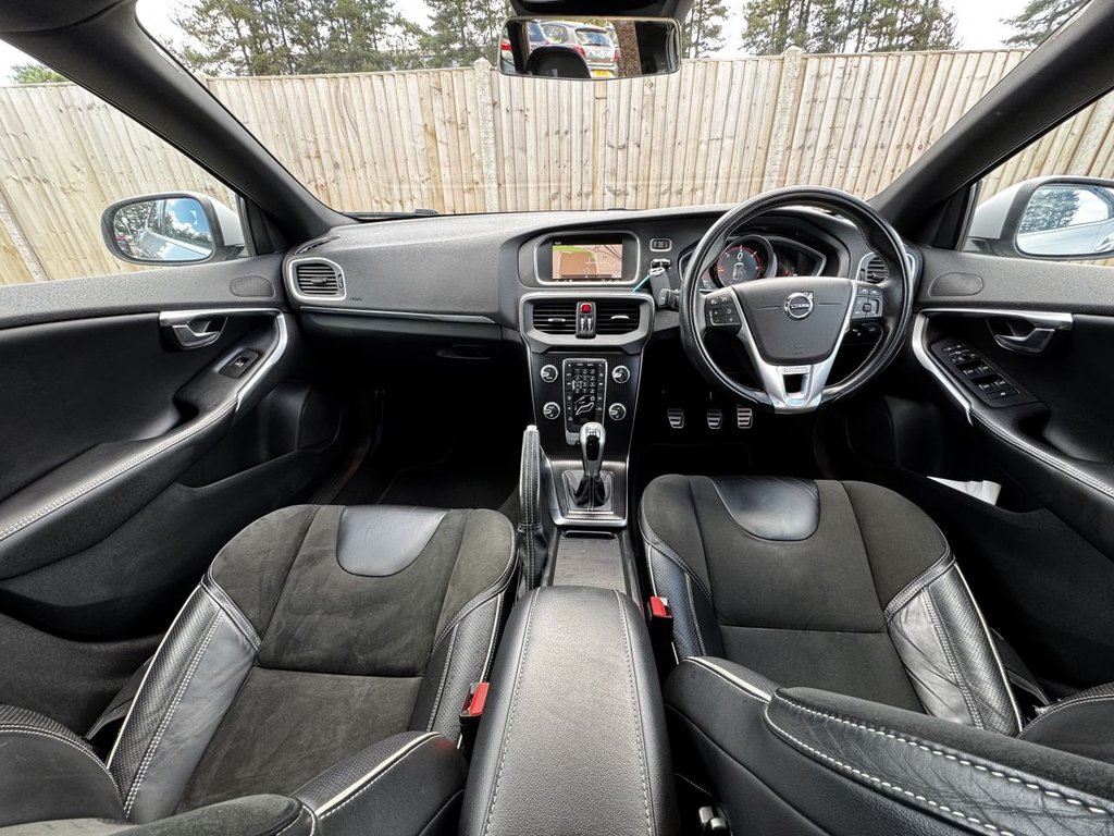 Used Volvo V40 2017 for sale - 76018596: Photo 10