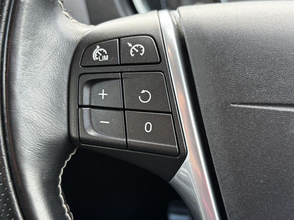 Used Volvo V40 2017 for sale - 76018596: Photo 18