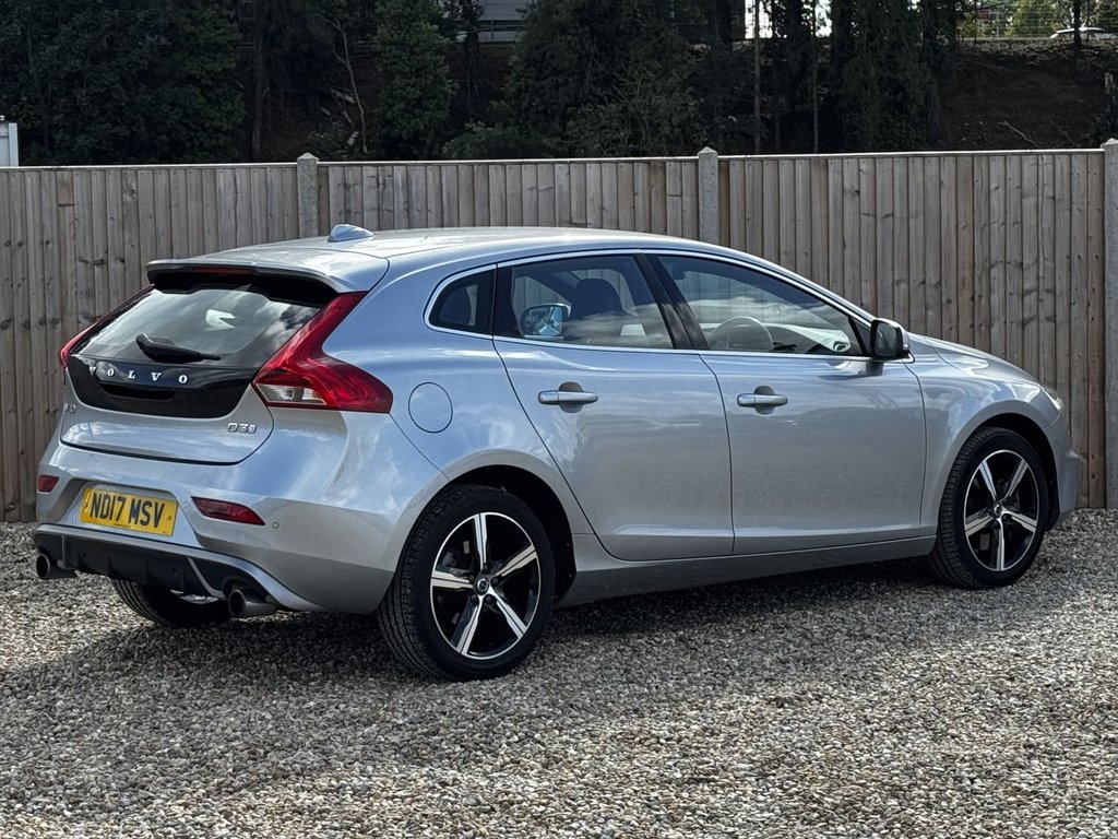Used Volvo V40 2017 for sale - 76018596: Photo 4
