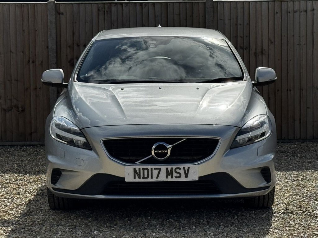 Used Volvo V40 2017 for sale - 76018596: Photo 8