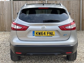 Used Nissan Qashqai 2015 for sale - 75432652: Photo