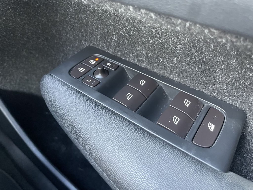 Used Volvo XC40 2018 for sale - 77121467: Photo 19