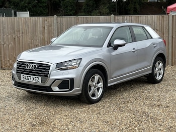 Audi - Q2