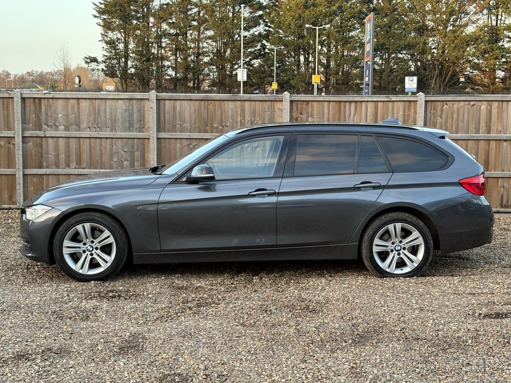 Used BMW 3 Series 2018 for sale - 76900261: Photo 2