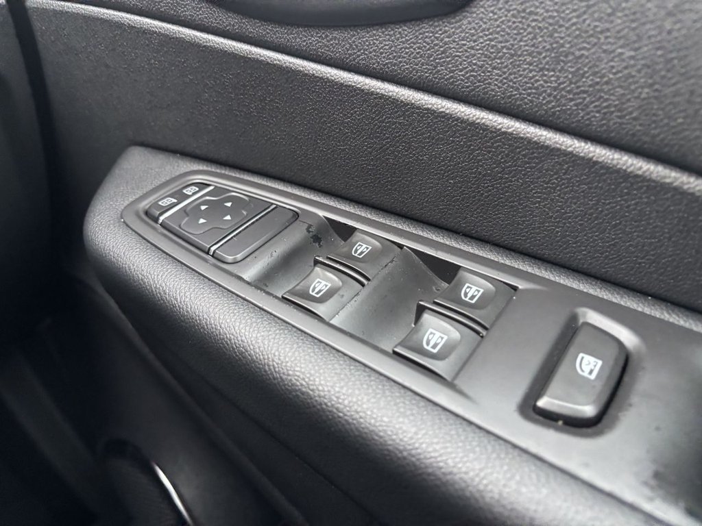 Used Renault Captur 2019 for sale - 77792296: Photo 13